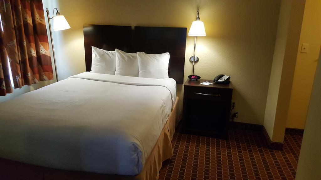 Affordable Suites Of America Rogers - Bentonville Экстерьер фото